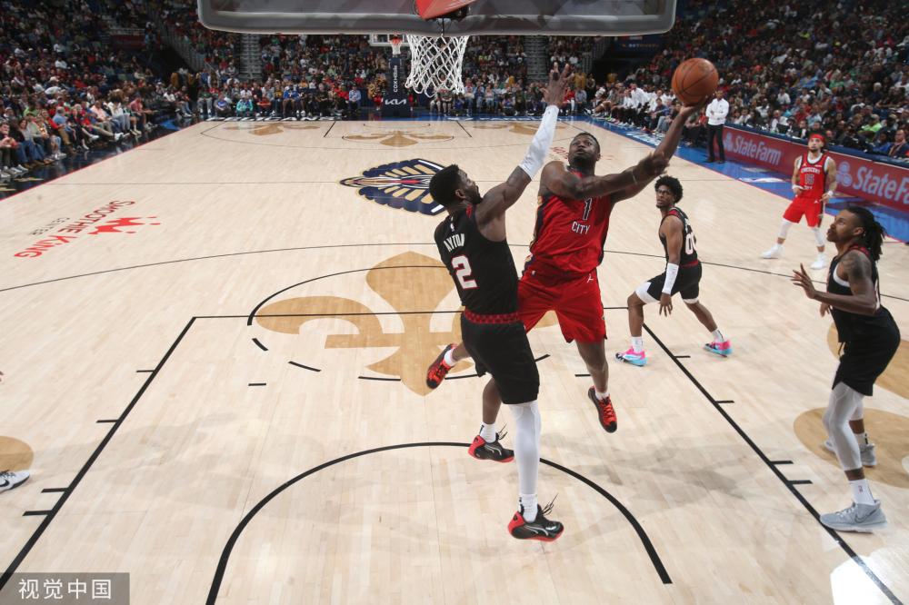 它更是向成 它更是向成