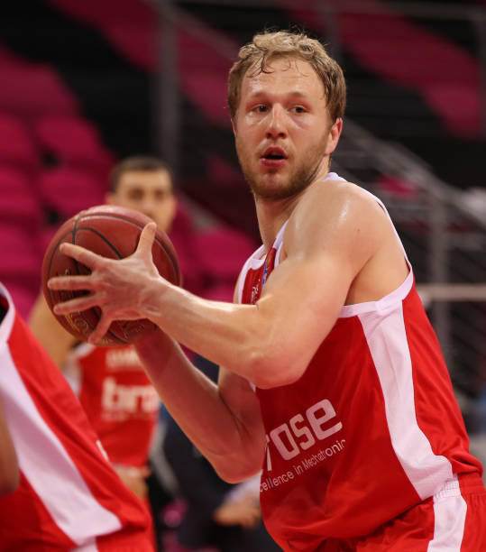 各队补强策 各队补强策